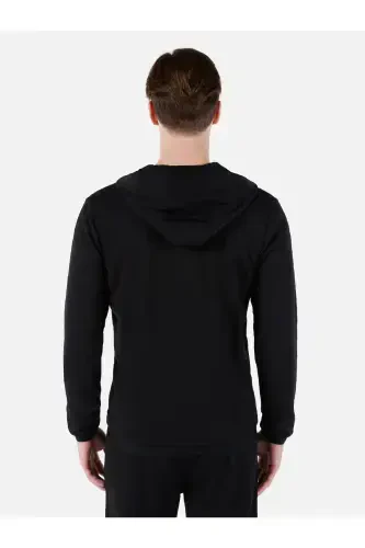 Черная мужская куртка с капюшоном и карманами. - COLIN’S (1)