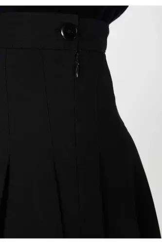 Черная плиссированная мини-юбка. - 5