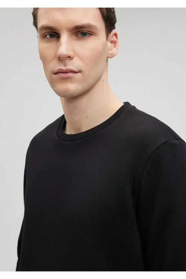 Черная толстовка с круглым вырезом 0610060-900 - 11