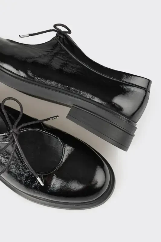 Чёрные кожаные женские туфли на каблуках - 5