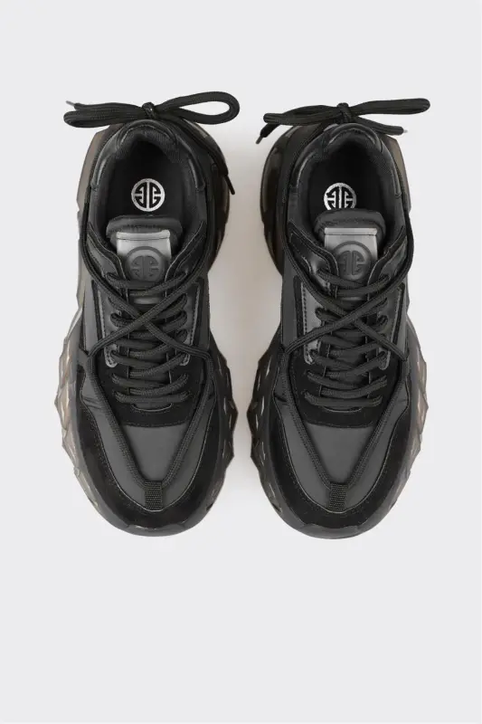 Черные женские кроссовки - 4