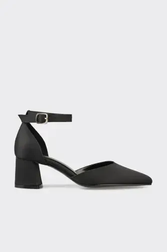 Чёрные женские туфли на высоком каблуке - 1