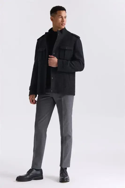 Черный-1 облегающее строгое пальто спортивного покроя с эполетами и узором на воротнике судьи - 2