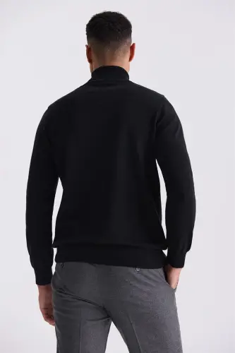 Черный облегающий свитер с высокой горностью и длинным рукавом slim fit - 4