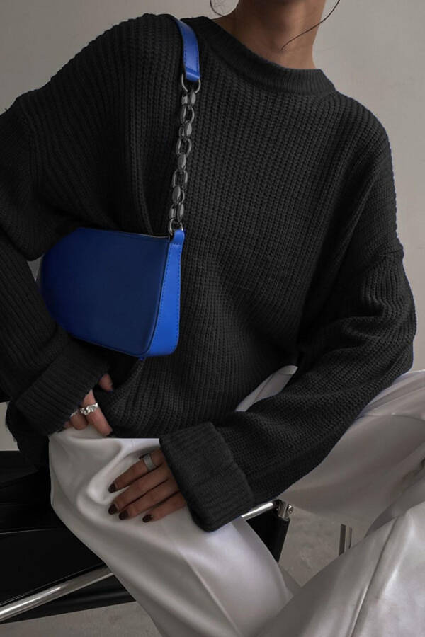 Черный свитер с круглым вырезом Basic MG1264 - 5