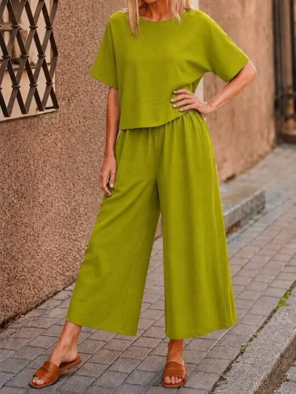 Kadın Kısa Kollu Kayık Yakalı Bluz Ve Pantolon Ikili Takım - BÜYÜKBEDENIZ