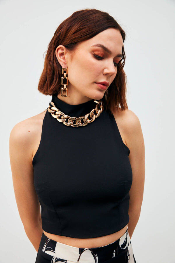 Chain-Detailed Crop Blouse - Black - 10