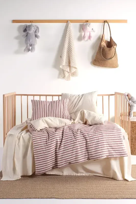 Chance Cherry Bebe %100 Paxtali Yuvilgan Yotoq Xavzasi Komplekti 100*150-qizil oqish - MACAS HOME