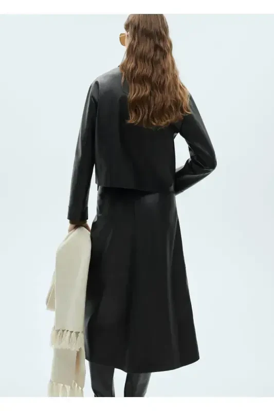 Charm teri ko'rinishidagi cho'ntakli kurtka - 4