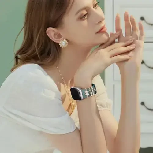 Charm+Apple Watch Bands uchun Band 40mm 41mm 38mm 44mm 45mm 46mm 42mm Ayollar,Gulli o'yma Silikon Sport Band+iWatch Series 11 10 9 8 7 6 5 4 SE/Ultra 49mm 3/2 uchun dekorativ halqali ilmoqlar,Zargarlik tasmasi - 6