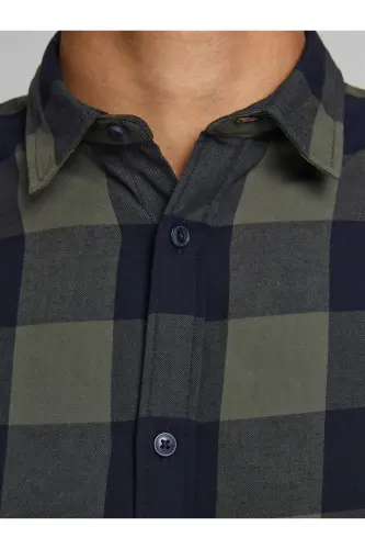 Checked men's shirt - 5