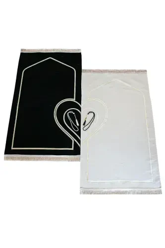 Chenille prayer rug set, soft and heart-shaped for couples. - 8