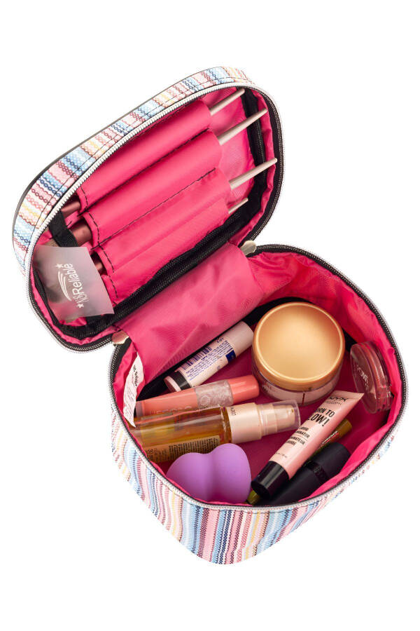 Chic Make-up Bag - Multifunctional Make-up Bag Combining Style and Functionality - 1