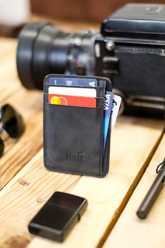 Chicago Black Bi-Fold 8 1 Genuine Leather Practical Card Holder (KEYCHAIN GIFT) - Black - 1