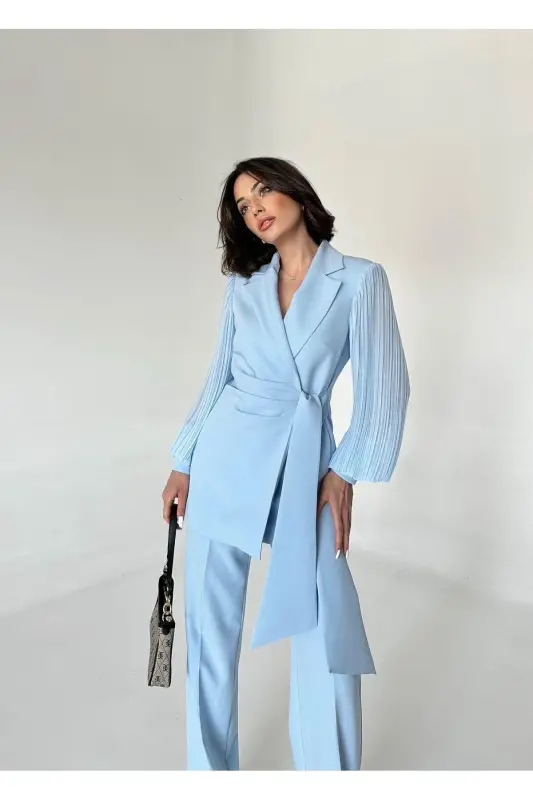 Chiffon Sleeved Two-Piece Suit - 2
