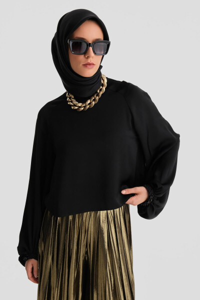 Chiroyli, Armine manjetli tikilgan bluzka (24K3607, Qora rang) - ARMINE