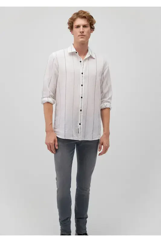 Chiziqli oq ko'ylak Regular Fit / Normal kesim 02 - MAVI