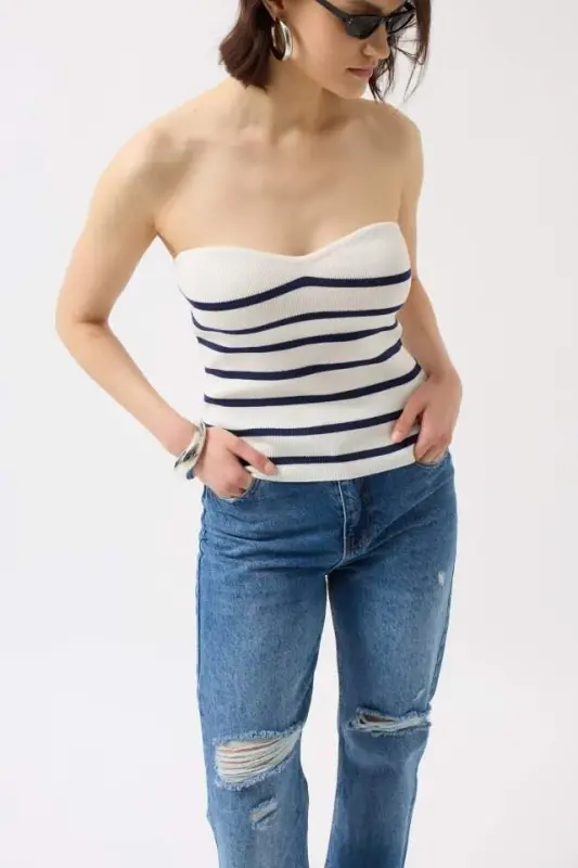 Chiziqli straplez teksturali bluz - BÜYÜKBEDENIZ