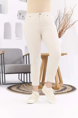 Cho'ntak detallari bilan katta o'lchamli paxta shim, krem - 1