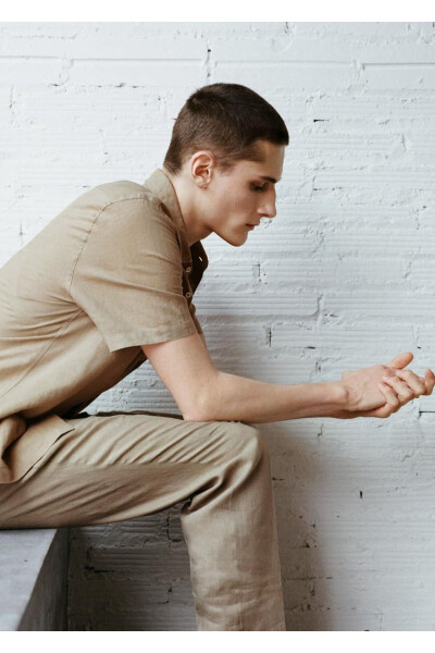 Cho'ntakli to'g'ri qirqimli zig'ir ko'ylak - 8