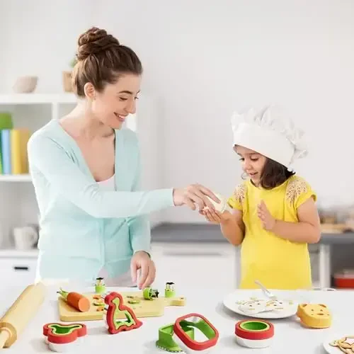 Christmas Cookie Cutters 8 Pcs(Medium),Sandwich Cutter and Sealer,Cookie Cutters,Cookie Cutters Christmas Shapes (14PCS) - 1