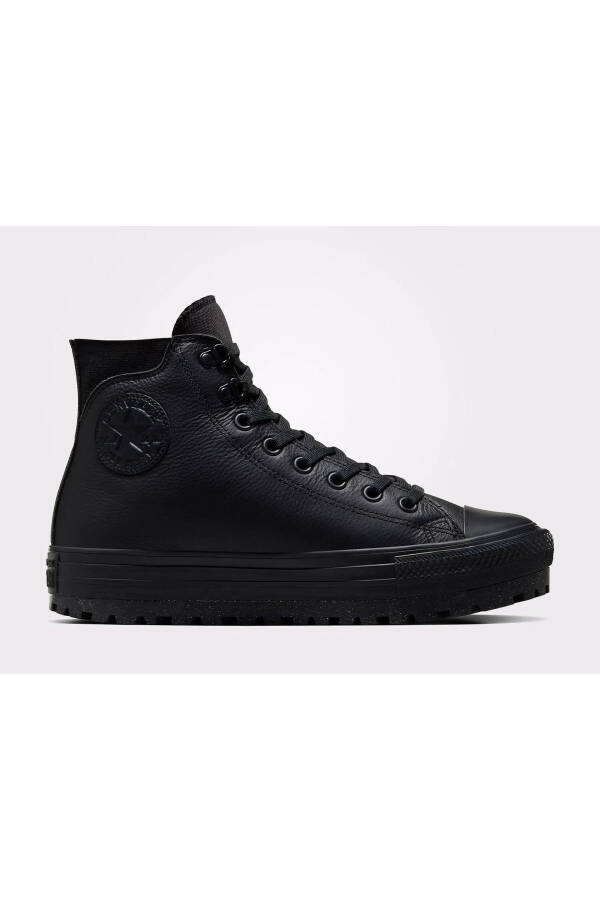 Chuck Taylor All Star City Trek Waterproof Boot Unisex Sneaker - 33