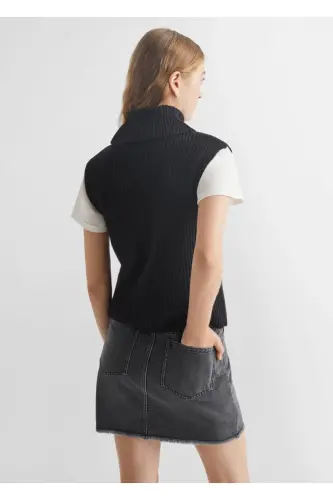 Chunky knit vest-Black - 4