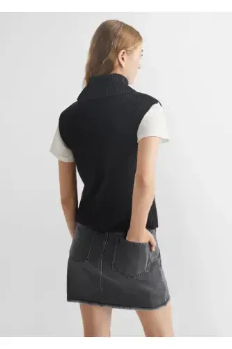 Chunky knit vest-Black - 4