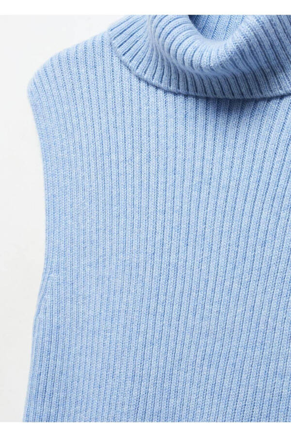 Chunky knitted cardigan - 5