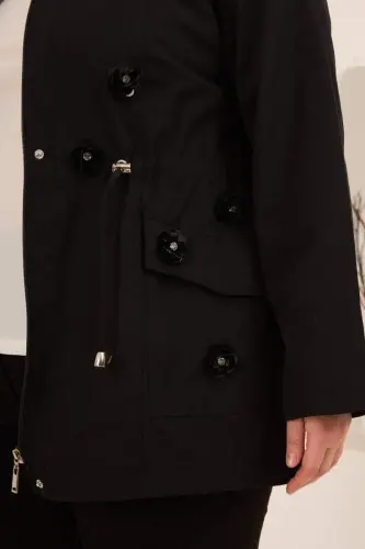 Çiçek Aplikeli Kadın Büyük Beden Trençkot Siyah - 3