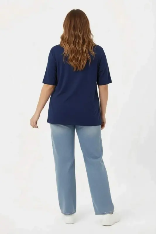 Çiçek Baskılı Kadın Büyük Beden Tişört Lacivert - 5