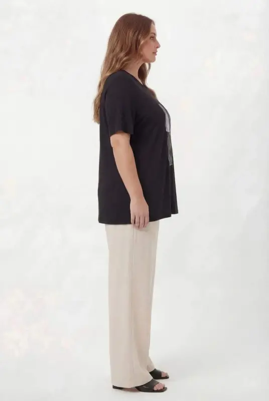 Çiçek Baskılı Kadın Büyük Beden Tişört Siyah - 3