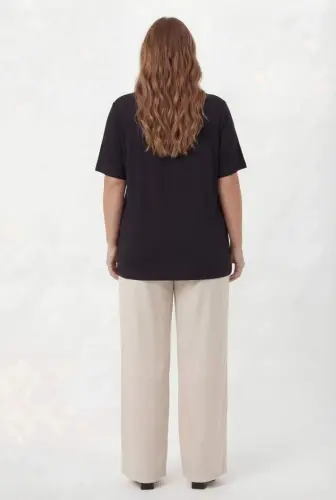 Çiçek Baskılı Kadın Büyük Beden Tişört Siyah - 5