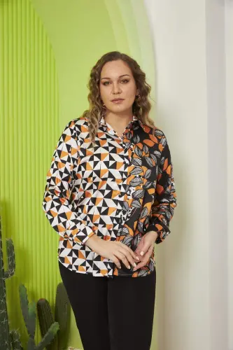 Çiçek Ve Geometrik Desenli Büyük Beden Siyah Saten Gömlek - 1