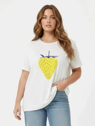 Çilek Desenli Taş İşlemeli Büyük Beden Tişört Ekru - 1