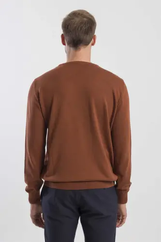 Cinnamon Slim Fit Round Neck Knitted Pullover - JAKAMEN (1)