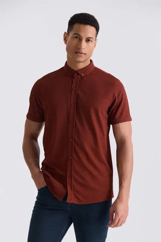Cinnamon Slim Fit Shirt Collar Buttoned T-Shirt - JAKAMEN