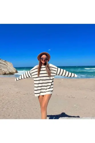 Çizgili Oversize Kazak - beyaz - ENMODASTYLE (1)