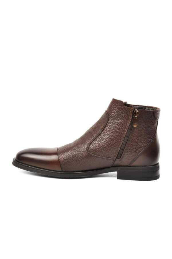 Classic brown leather boots for men. - 4