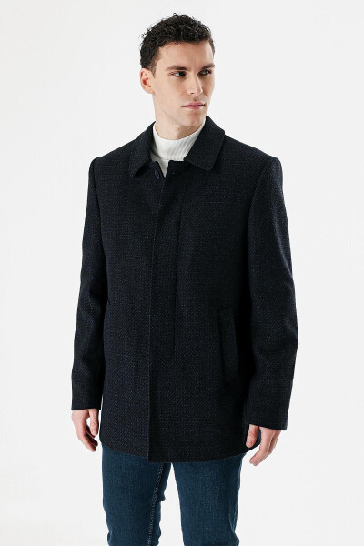 Classic, comfortable fit, oversized, wool coat. - 3