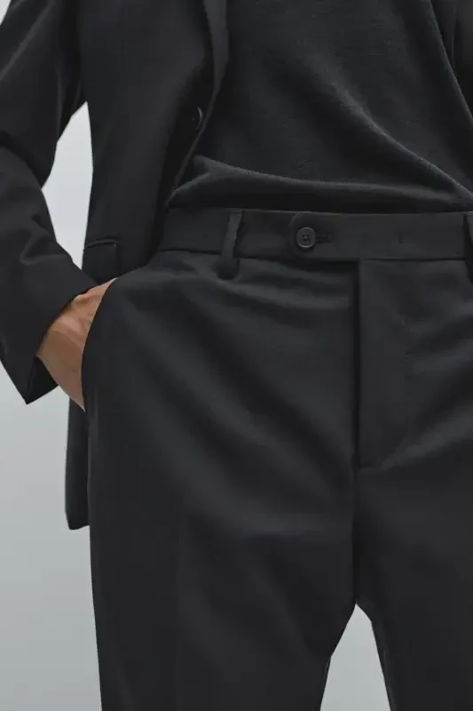 Classic fit, 100% wool trousers. - 4