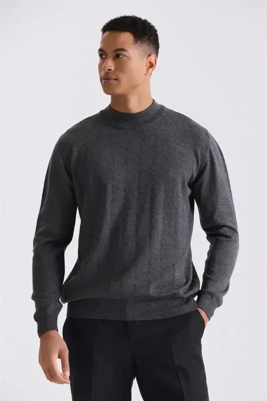Classic Fit Charcoal Patterned Mock Neck Sweater - JAKAMEN
