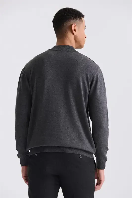 Classic Fit Charcoal Patterned Mock Neck Sweater - 4