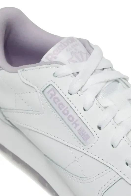 CLASSIC LEATHER White Women's Sneaker-White - 7