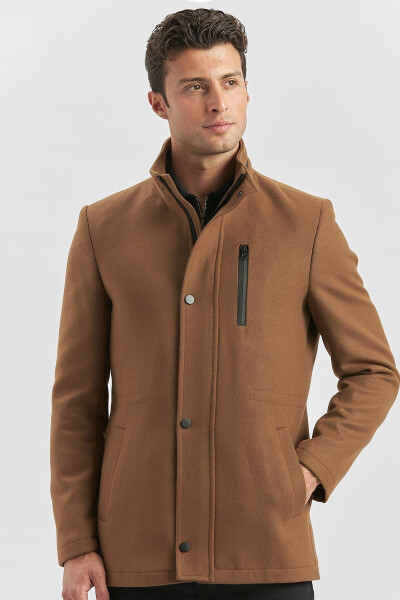 Classic, slim fit, quilted lined coat. - 7