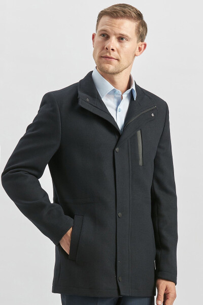 Classic, slim fit, quilted lined coat. - 11