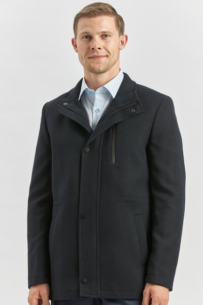 Classic, slim fit, quilted lined coat. - 1