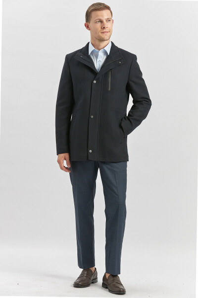 Classic, slim fit, quilted lined coat. - 2