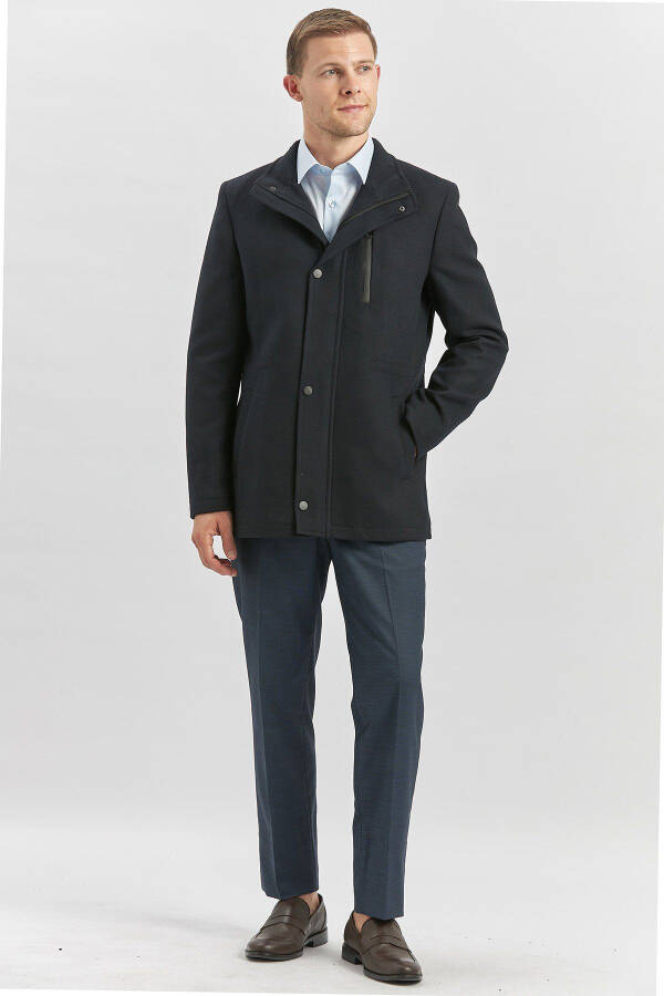 Classic, slim fit, quilted lined coat. - 2