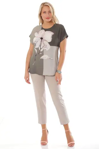 Clover Pattern Khaki V-Neck Blouse - 5